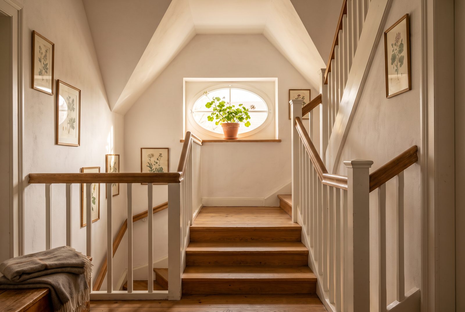 Ovalfenster & Ellipsenfenster — Wohnbeispiel